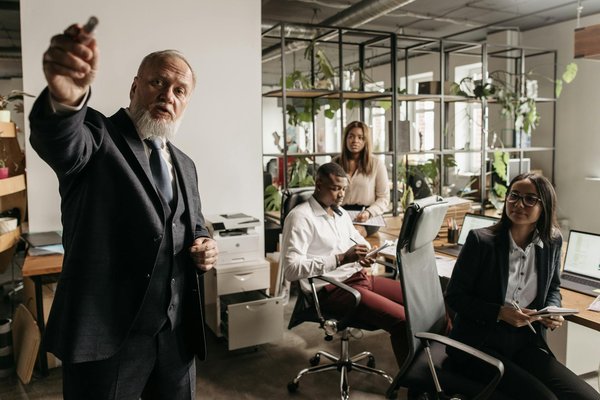 Le rôle essentiel des services de communication en temps de crise